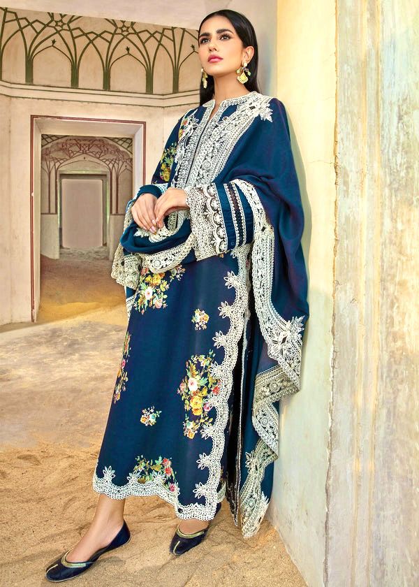 *_❄️WINTER COLLECTION ❄️_*
*ALHAMDULILAH*
*CRIMSON* 3pc Casual Winter Collection
CODE 7201
