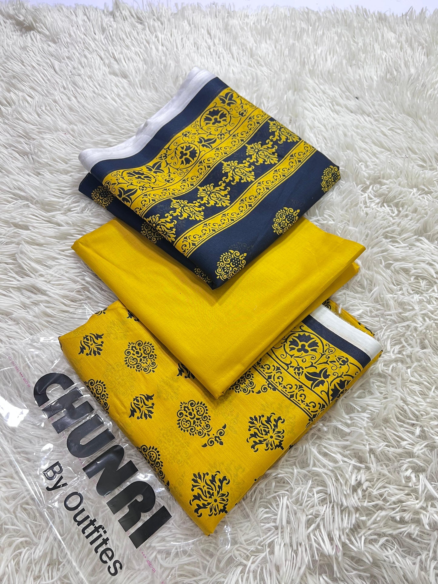 *CHUNRI BY OUTFIT💯 Original *Printed 3pc Collection*